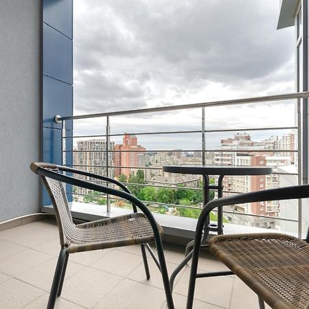 Petrovdom Apartaments 11-212 In Rc Central Park, 7 John Mccain Street Киев Экстерьер фото